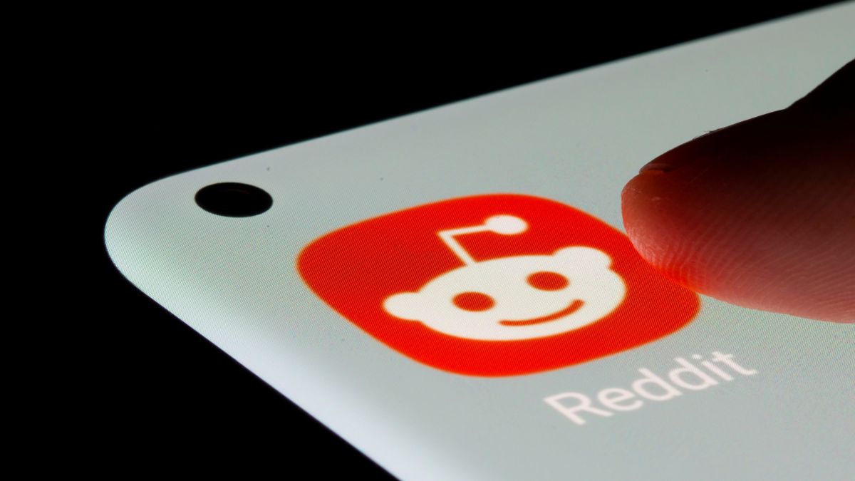 Reddit Fined in Russia for First Time for Not Deleting ‘Banned Content’: Report